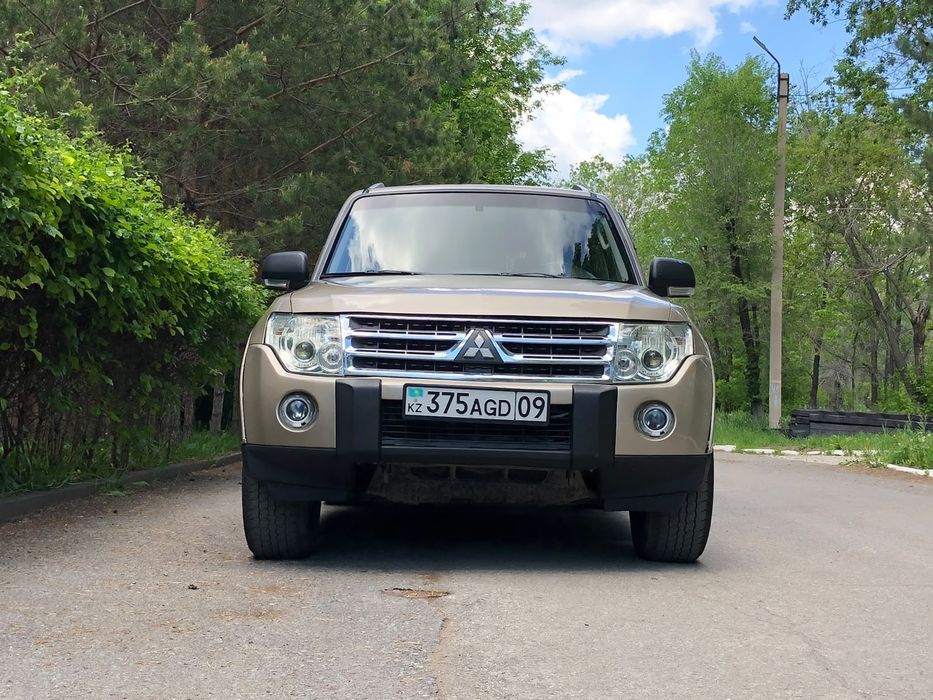 Митсубиси Паджеро 4 / Mitsubishi Pajero 4