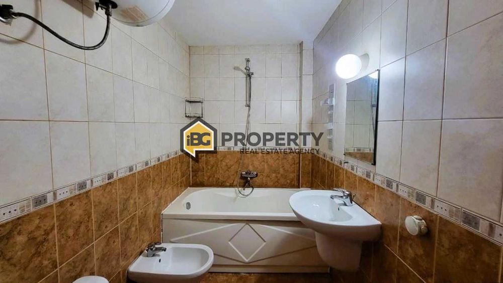 Продава се Тристаен апартамент в Бяла - 107 кв.м за 608 €/кв.м - Снимка #8