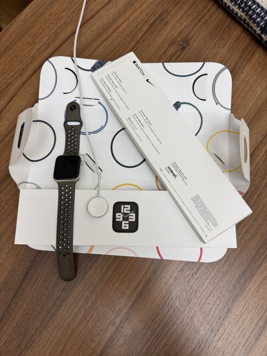 Apple Watch SE 2 44мм