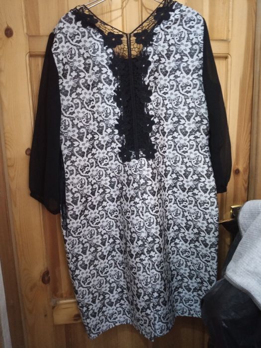 Платья, свитера большого раз