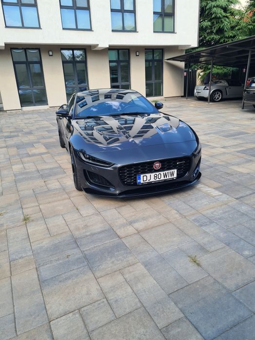 Jaguar f type 2022