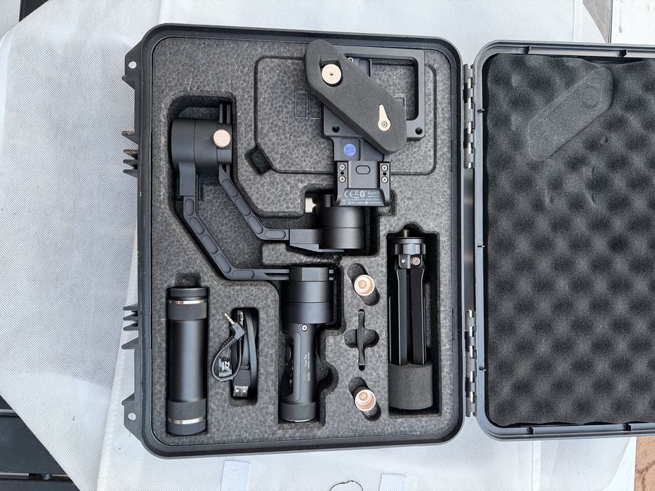 Гимбъл за камера ZHIYUN CRANE PLUS