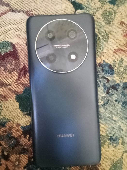 Huawei 12i в плохом состаяние