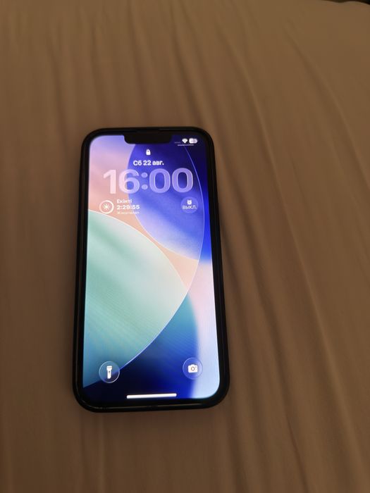 iPhone 13 128г в хорошем состоянии