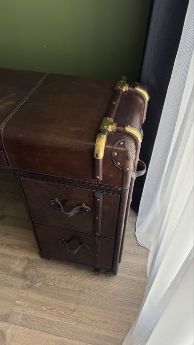 Гримерный стол чемодан