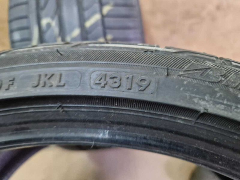 2 Bridgestone R19 255/30
летни гуми Runflat 
DOT4319