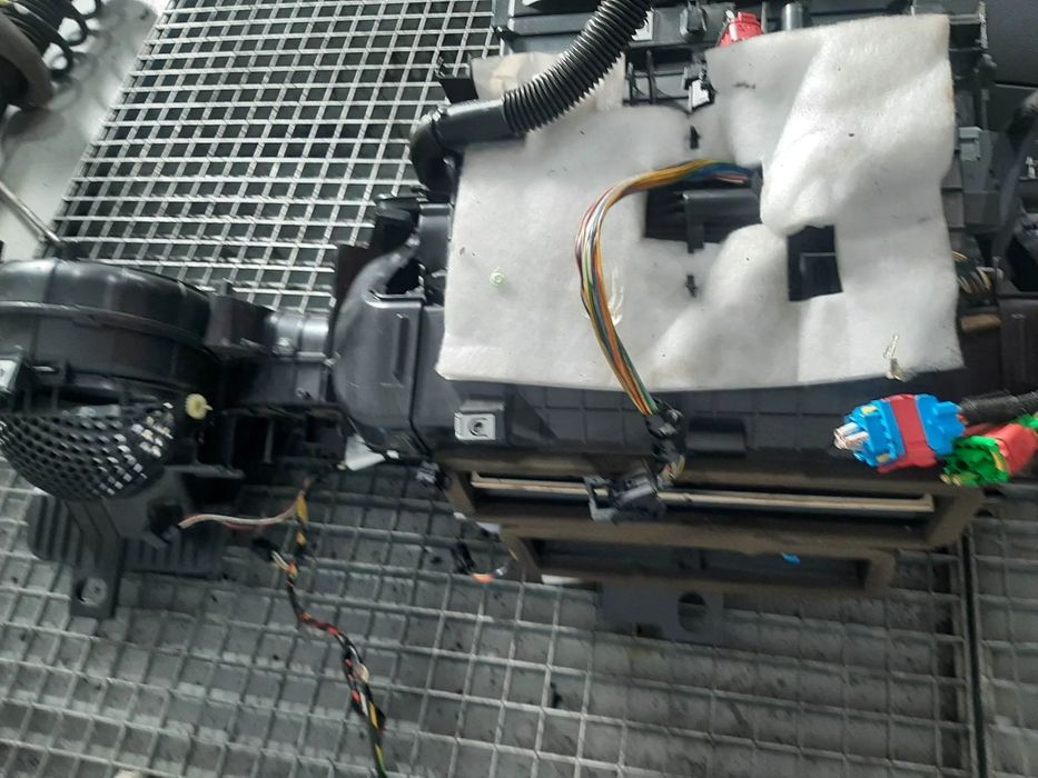 tulumba aer clima bord peugeot 3008 1.6 hdi  9682709180