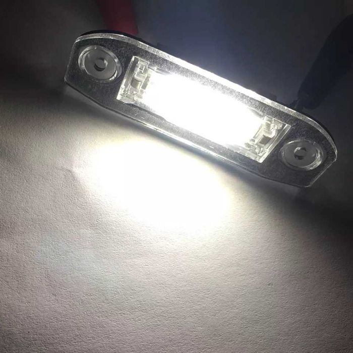 LED плафони VOLVO S40 V50 S80 V70 XC90 XC70 S60 V60 C30 за рег.номер