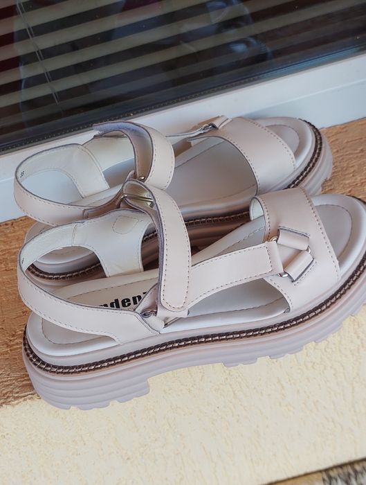 Сандали от естествена кожа