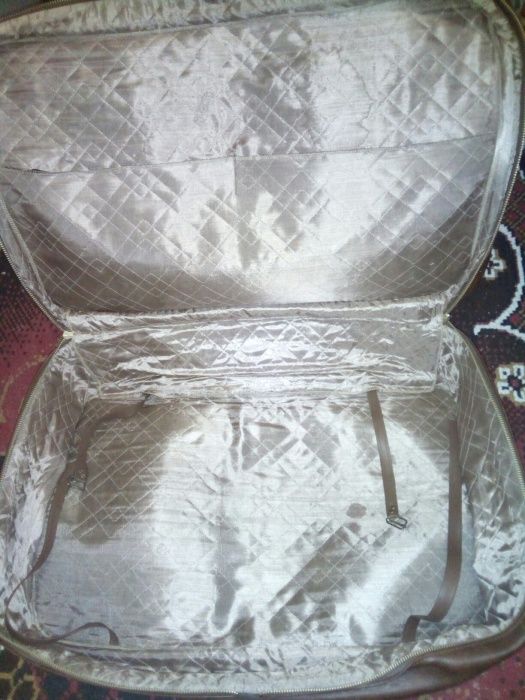 Vand Geamantan de Piele