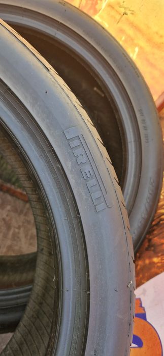 2 Anvelope noi Pirelli 235 45 R20 de vara