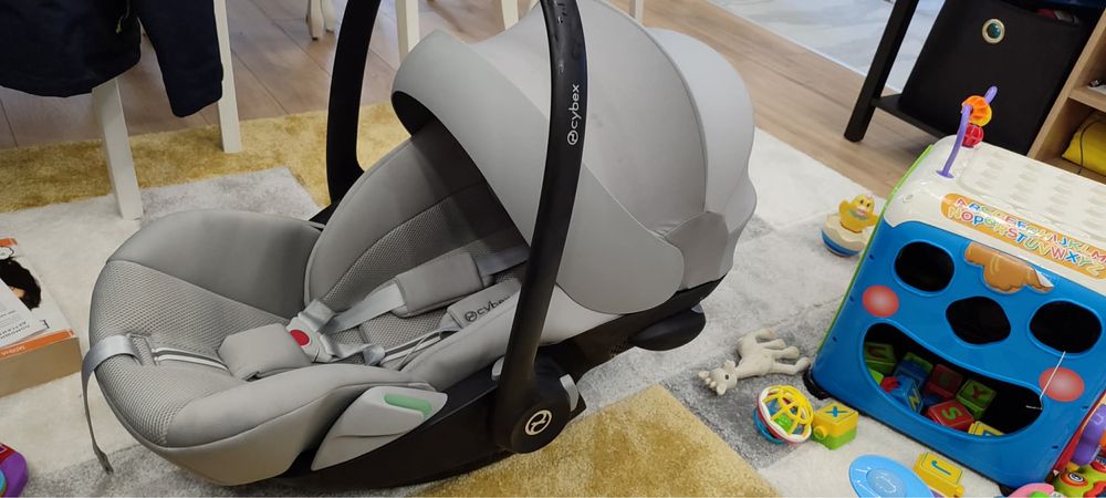Стол за кола Cybex Cloud G+