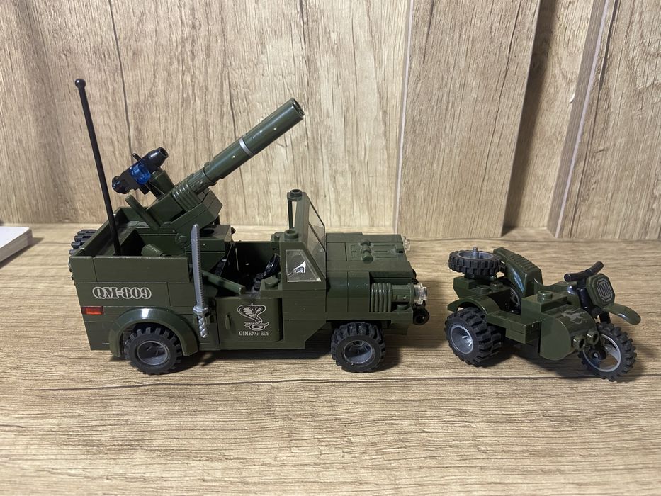 Лего Военные+два мини набора бесплатно