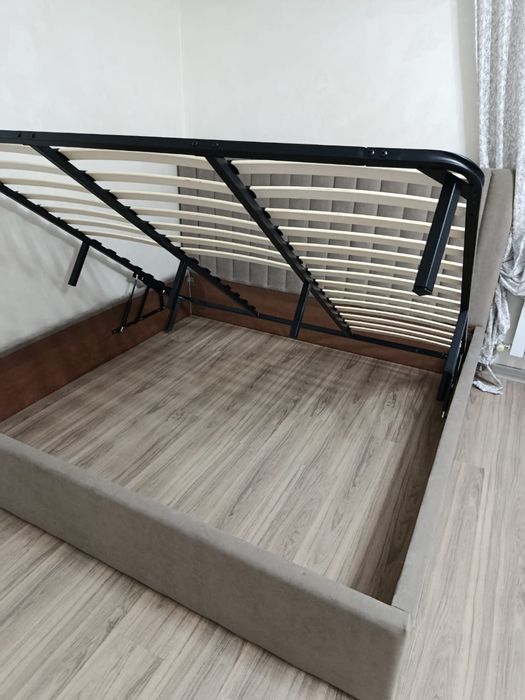 Ремонт мебели    Ремонт кровати