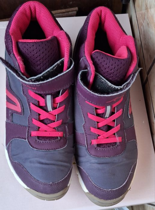 Продавам зимни  маратонки