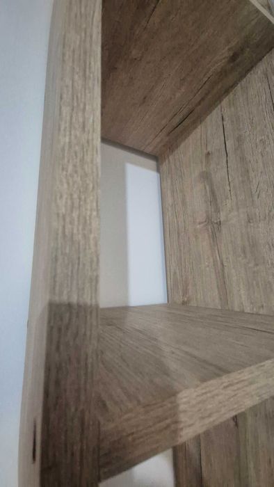Corp de mobilier