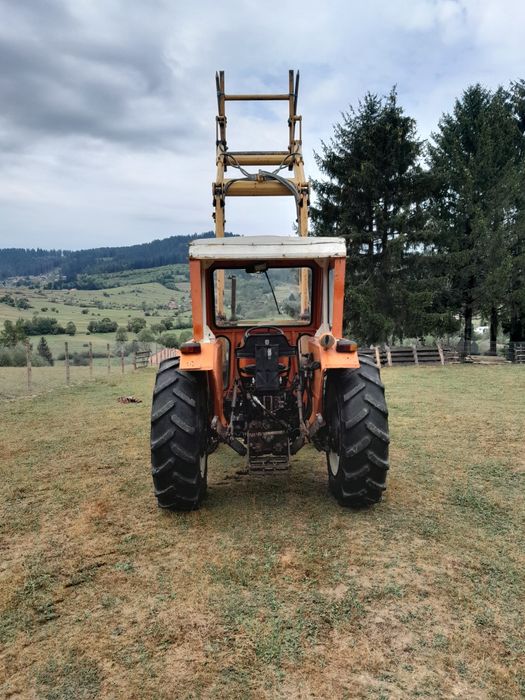 Vând tractor Fiat 640 Dtc si Incarcator frontalUtb Dt