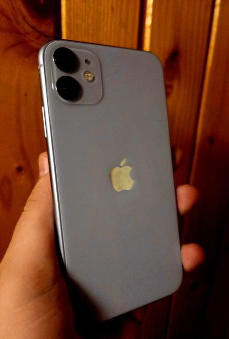 Iphone 11 Purple, baterie 100%