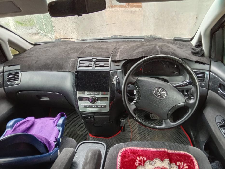 Продам Ипсум 2004