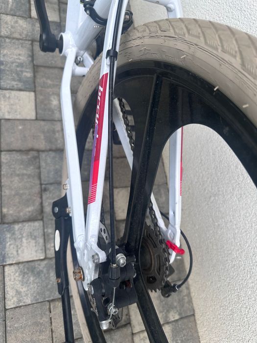 Bicicleta MTB 24” , cadru aluminiu, 21 viteze, roti magnesium cu Shimano