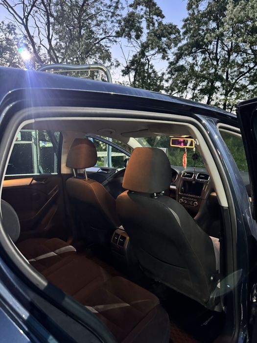 Vând/ Schimb Volkswagen Golf VI AUTOMAT 2.0 TDI DSG – 140 CP