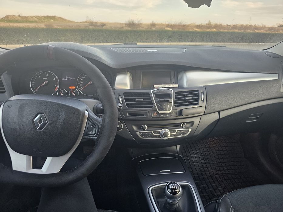 Vând Renault Laguna 3  1.5DCI Bosse  2010