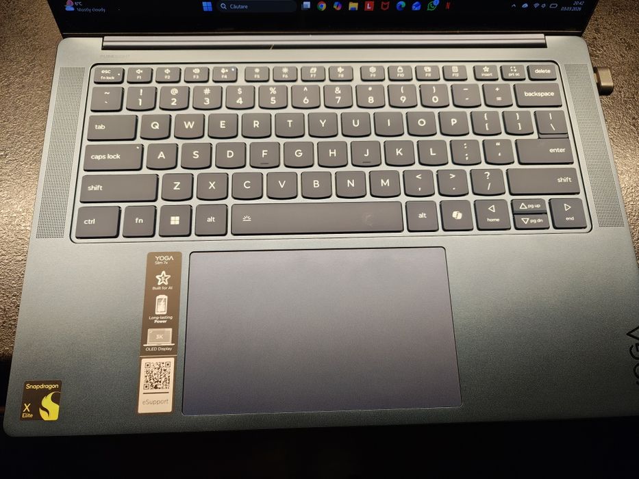Laptop Lenovo Yoga Slim 7 - 1 T- Snapdragon XElite