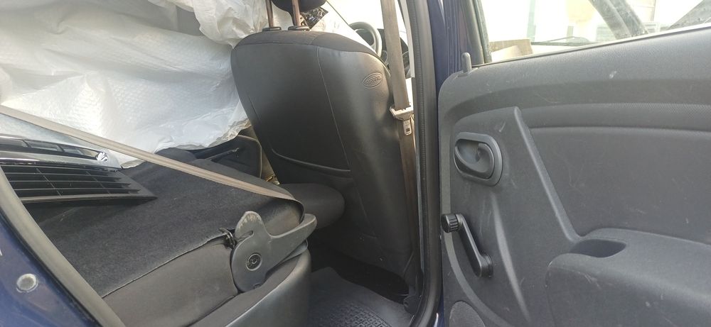Dacia Duster  4x4  avariata  1.5 dci   234.000 km