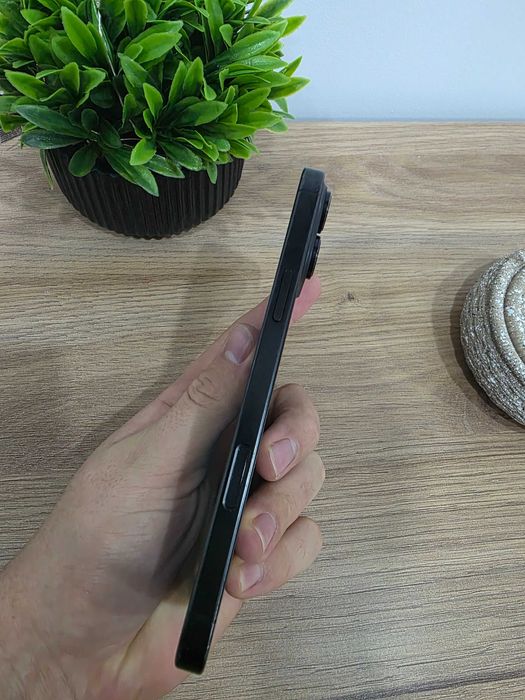 iPhone 16 Pro Max 256GB • Батерия 96% • 284 цикъла • Физическа SIM