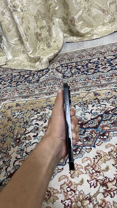 iPhone 14 pro maks экран алишгаг
