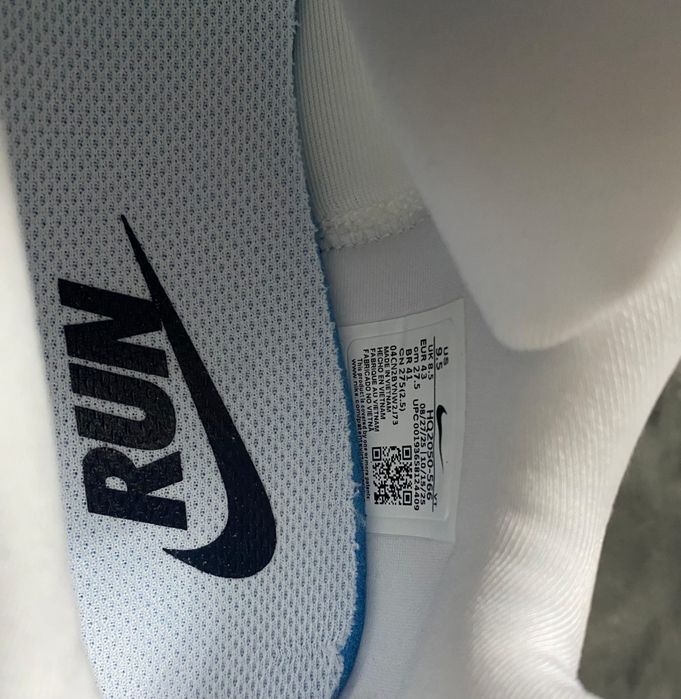 Vand adidasi noi de barbati Nike Vomero