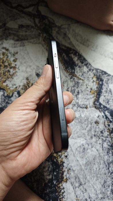 Продам iphone 15 в отличном состоянии