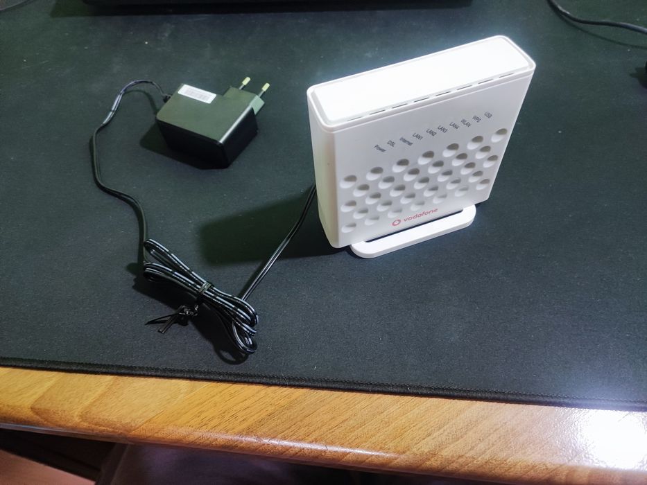 Рутер ZTE ZXHN H108N , с USB 3.0