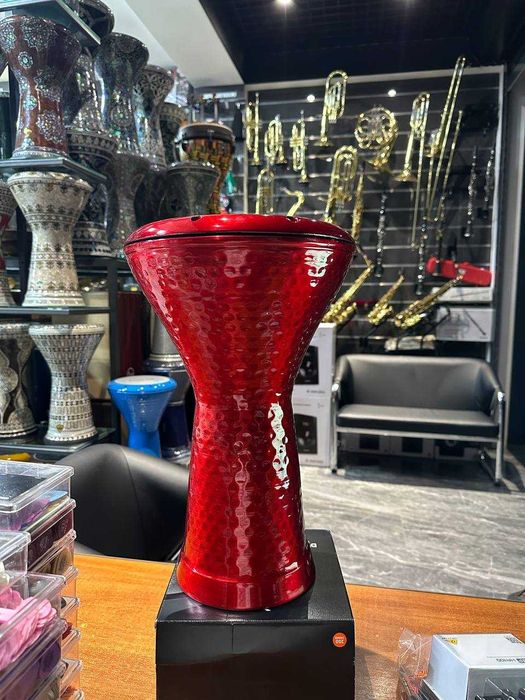 Дарбука , Табла сотувда