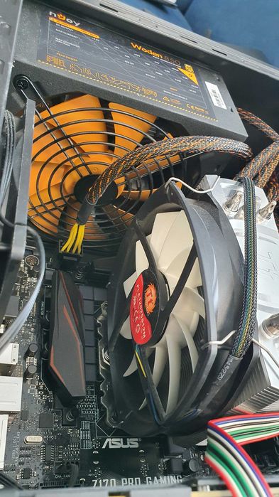 Vand desktop PC Gaming i7 - 32 Ram - SSD - GeForce GTX 1080 Ti 11GB DDR5, in stare excelenta