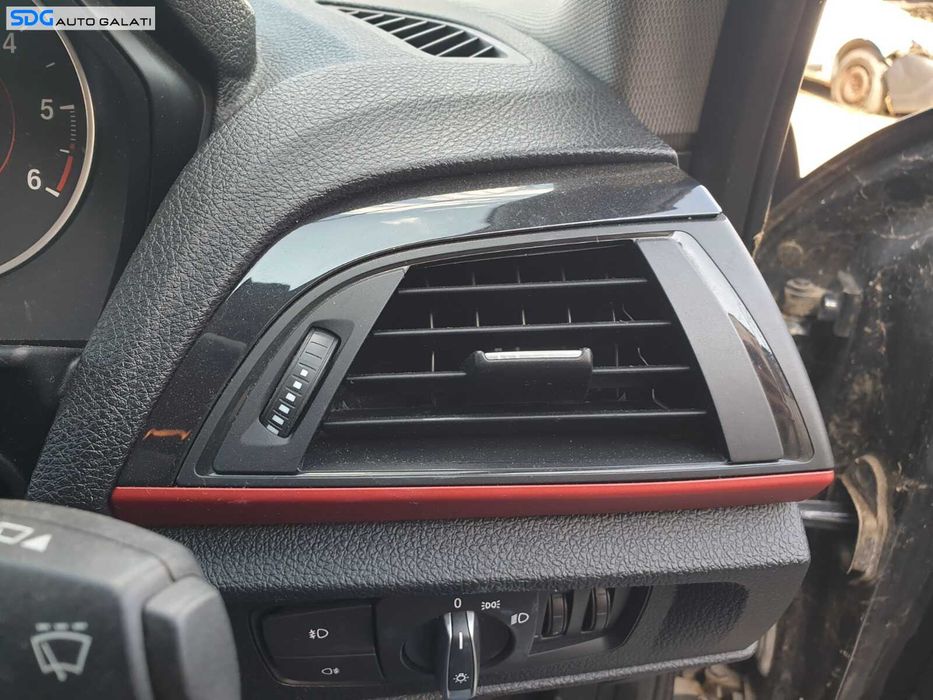 Gura Grila Aer Aerisire Ventilatie Bord Dreapta BMW Seria 1 F20 F21 F22 F23 2011 - 2019 [C7488]