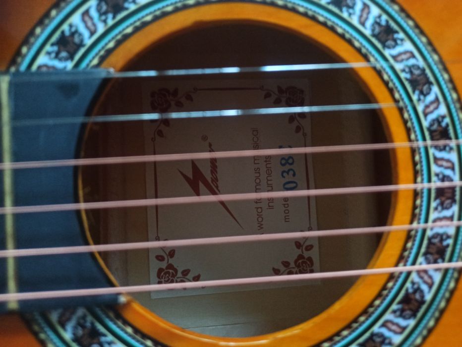 Гитара 25.000 тг