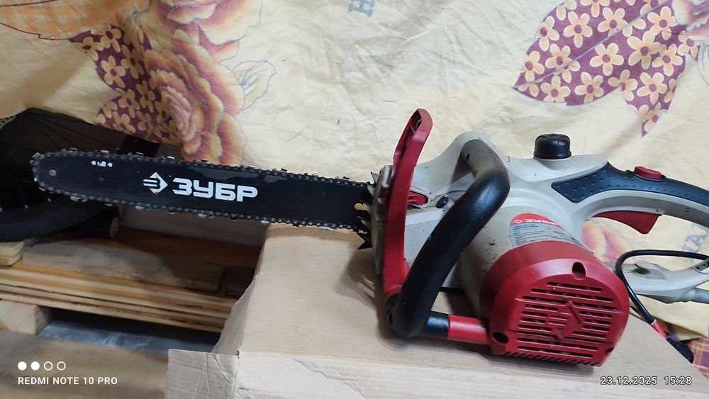 Продам цепную электропилу