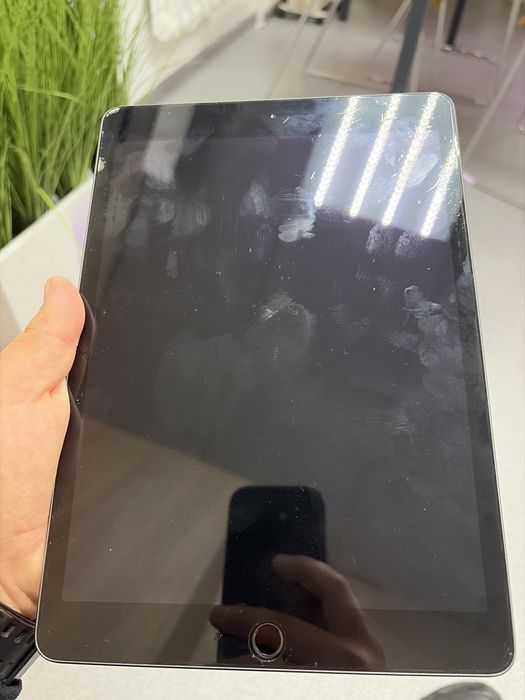 Продам IPAD б/у в рабочем состоянии