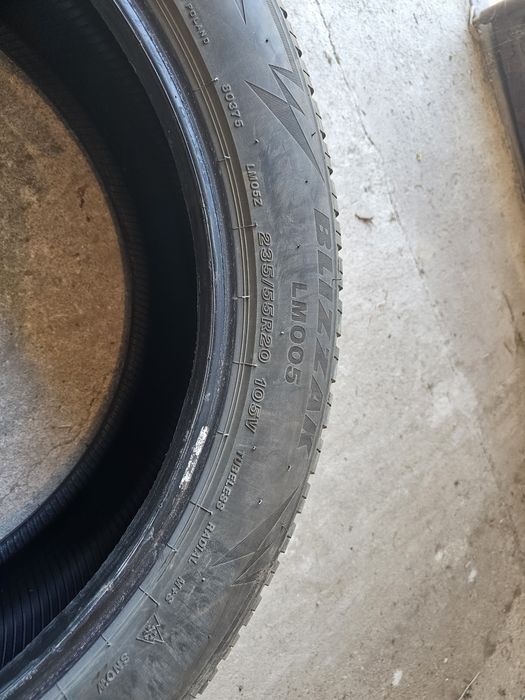Зимни гуми Bridgestone Blizzak LM005 – 235/55 R20 XL (4 бр., DOT 2021)