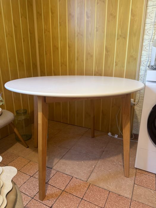 Masa dining JYSK JEGIND - stare foarte buna