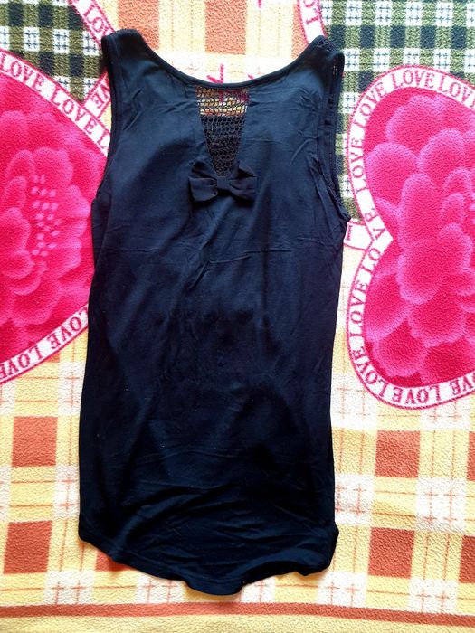 Дамски топове и блузки