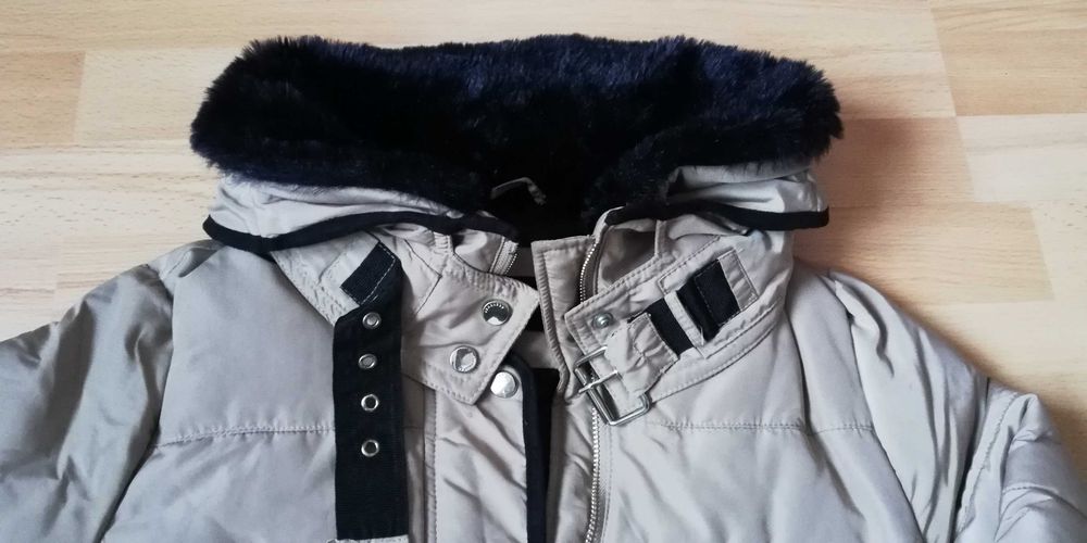 Vând haină matlasată iarnă