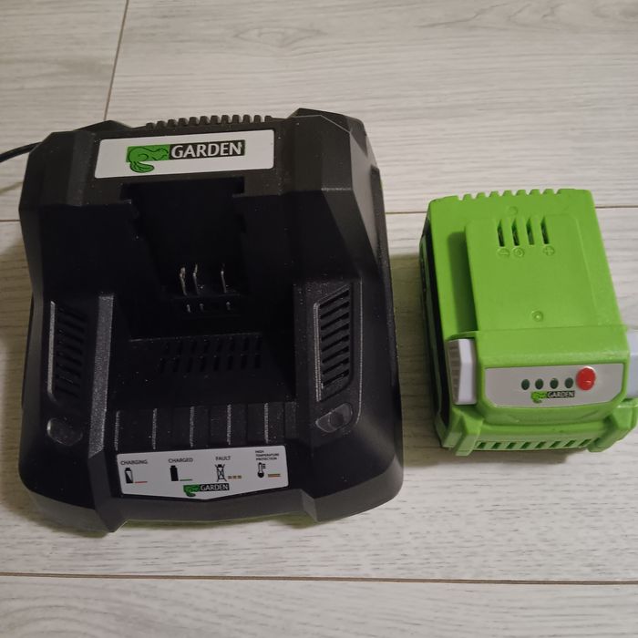 Garden acumulator 40v si incarcator
