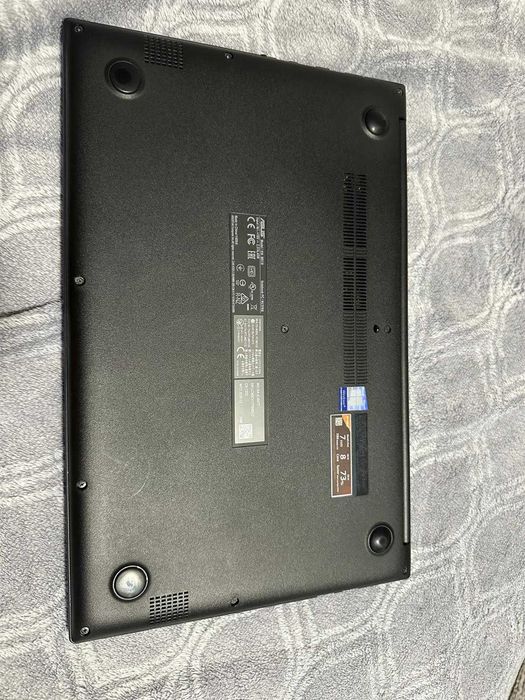 Laptop ASUS VivoBook