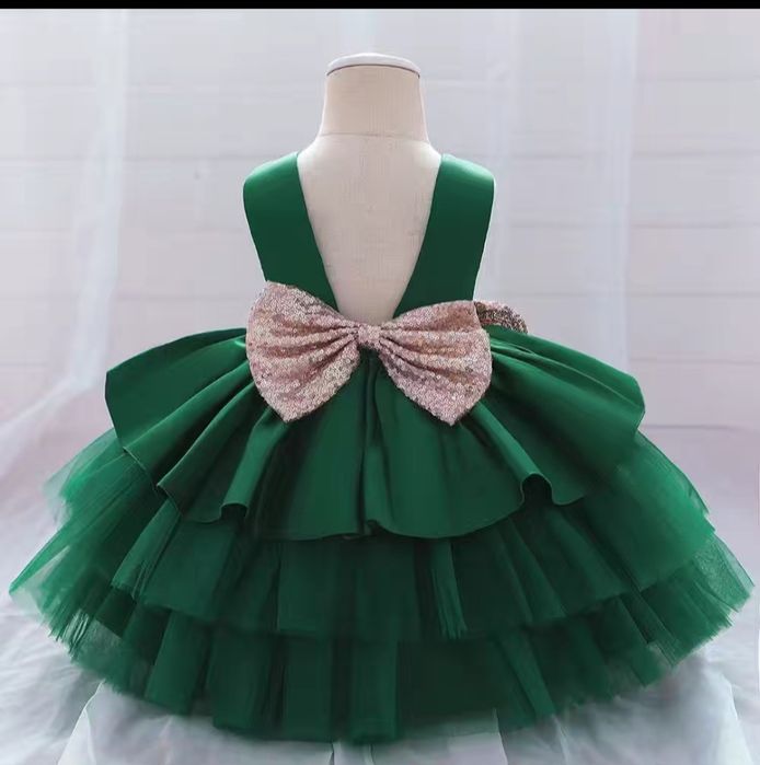 Жасыл көйлек сатамын