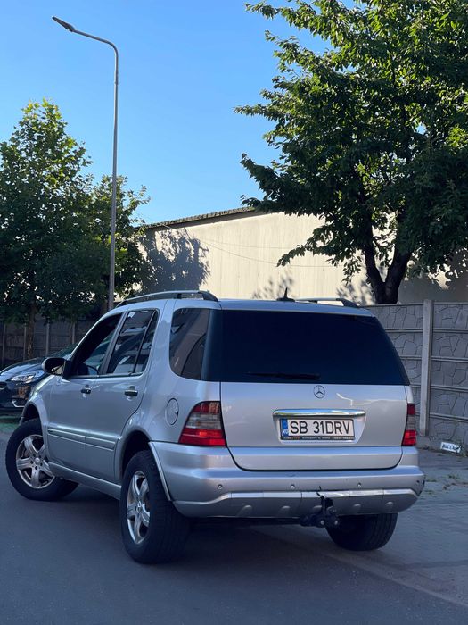 Vand Mercedes ML270