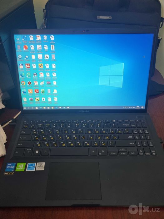 Asus  core i5 sotiladi!