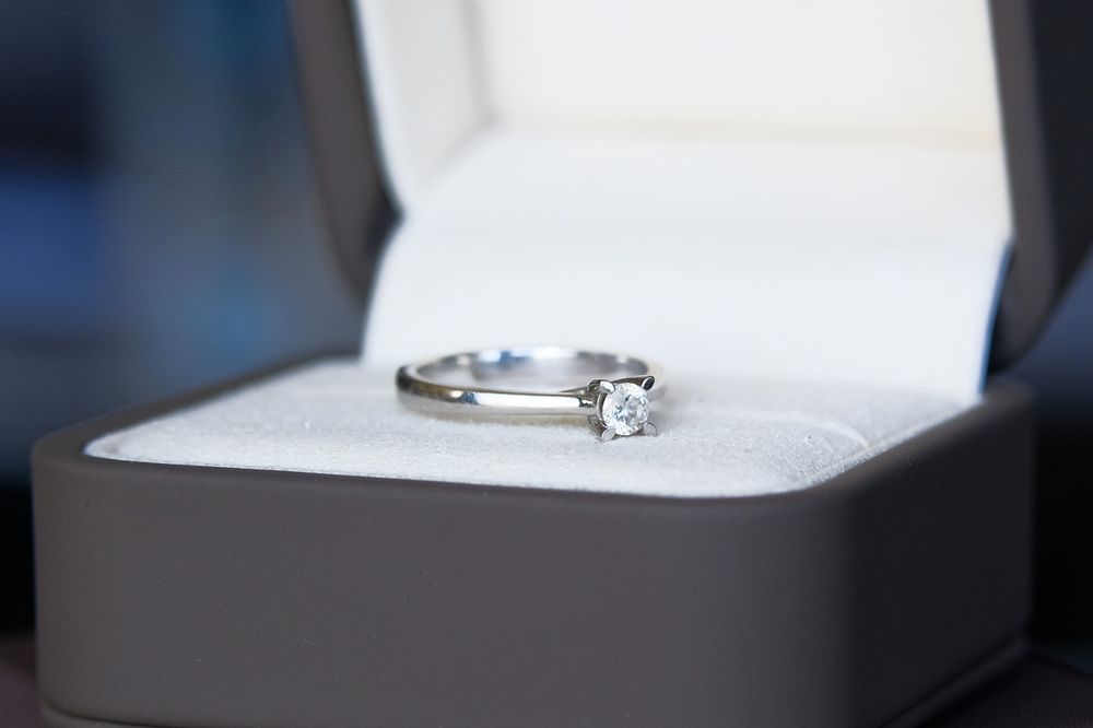 Inel logodna Teilor, aur alb 14k, diamant natural 0.15ct