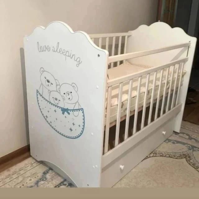 Продам детскую кроватку